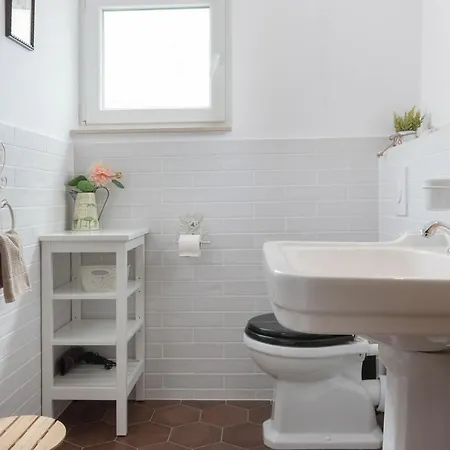 ヴィラ Kate ポドゥゴラ