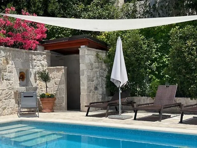 Kate Vila Podgora (Split-Dalmatia)